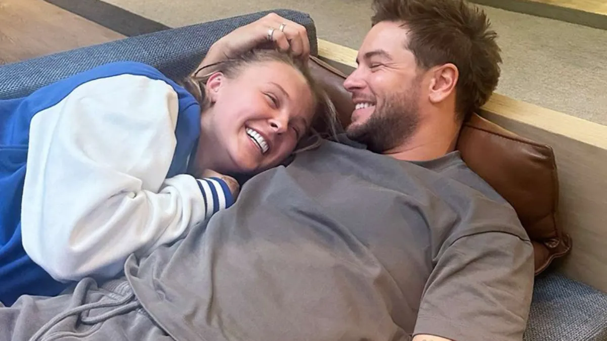 Chris Hughes Sparks More JoJo Siwa Romance Buzz with Cozy Bed Selfie and Bond with Her Dad